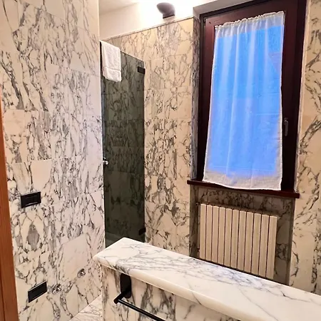 Πανσιόν Ai Fiori Πεσκιέρα ντελ Γκάρντα